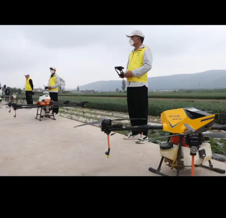 無(wú)人機(jī)飛防在小麥病蟲(chóng)害防治過(guò)程中的應(yīng)用